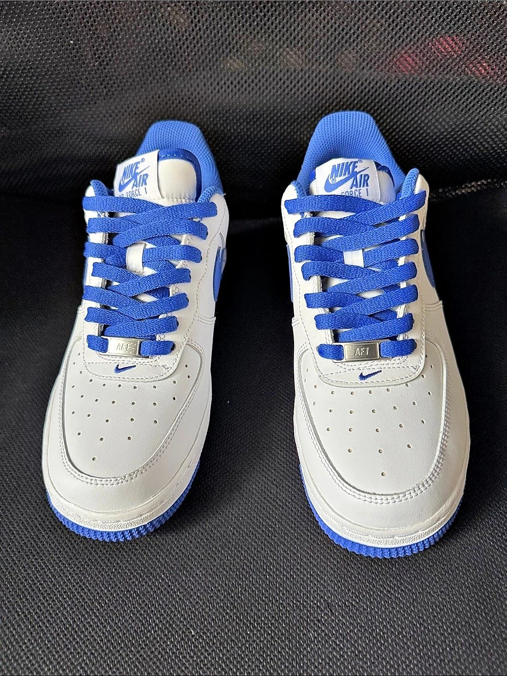 Men’s Nike Air Force 1 Low Sneakers White & Blue. New and never worn